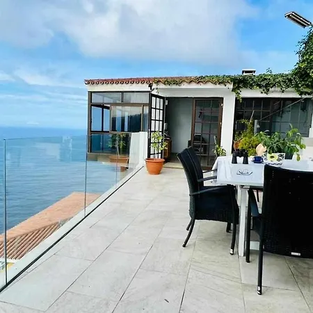 The Cliff Casa Marag *