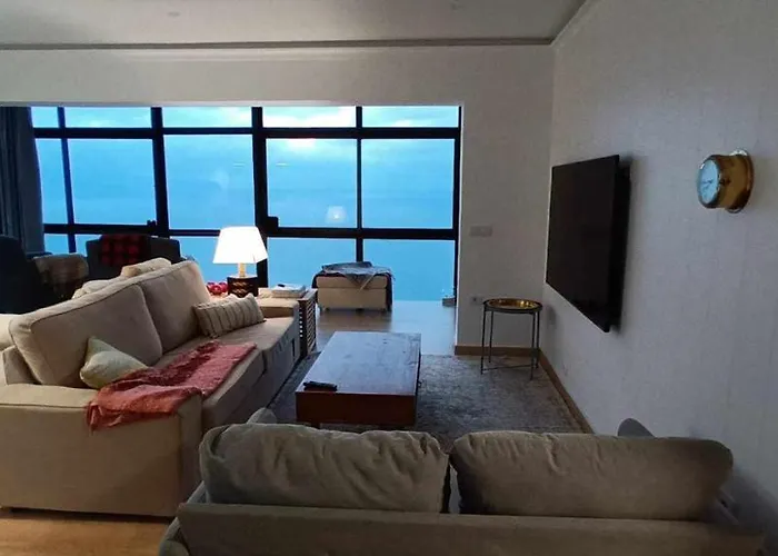 The Cliff Casa Marag