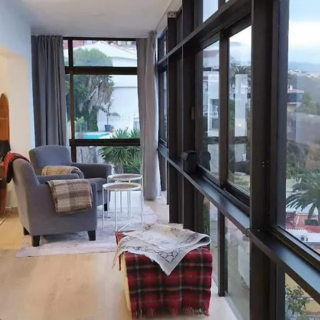 فيلة The Cliff Casa Marag