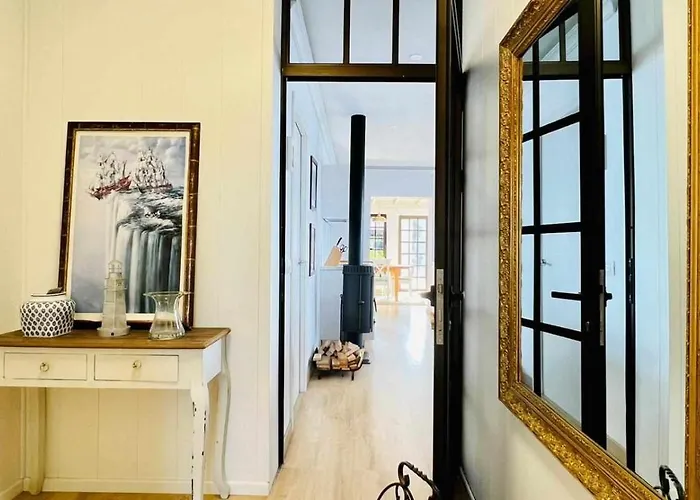 فيلة The Cliff Casa Marag *