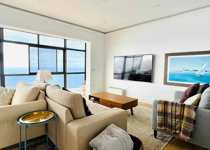 The Cliff Casa Marag *