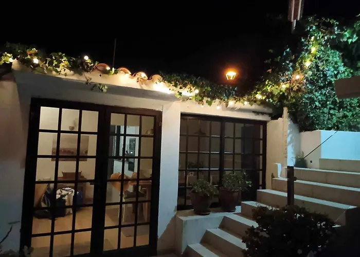 The Cliff Casa Marag *