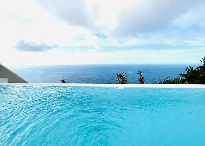 The Cliff Casa Marag فيلة *