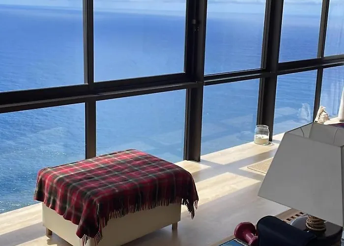 فيلة The Cliff Casa Marag *