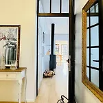 فيلة The Cliff Casa Marag *