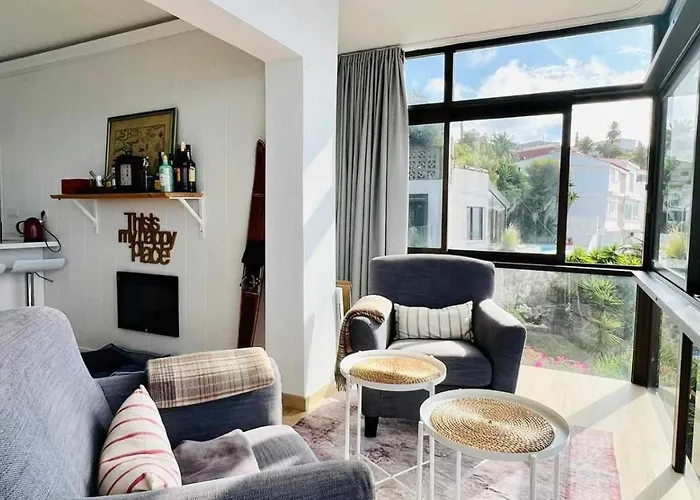 The Cliff Casa Marag *